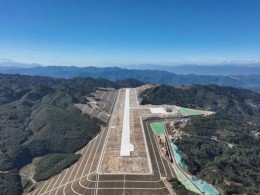 云南鳳慶通用機場建設(shè)工程項目土石方、地基處理及排水工程施工